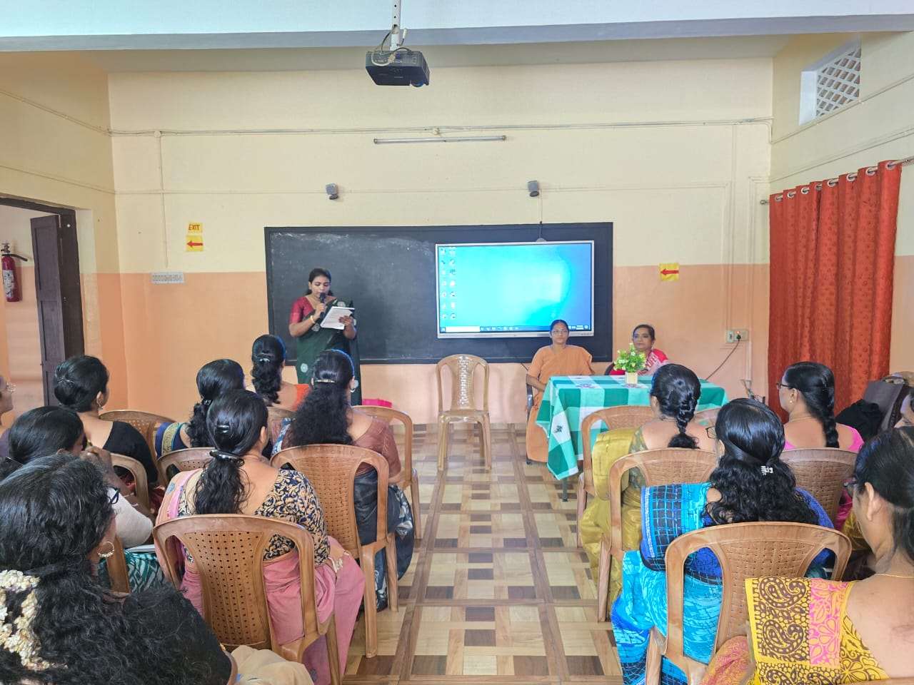 Seminars - Teachers Training